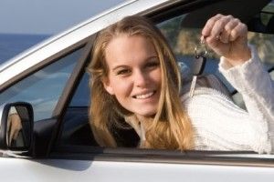 Seguro coches menores 25